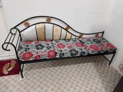3 Seater Iron Setti