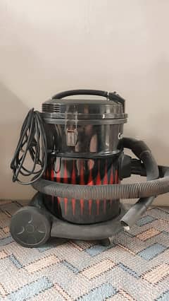 VACUUM CLEANER