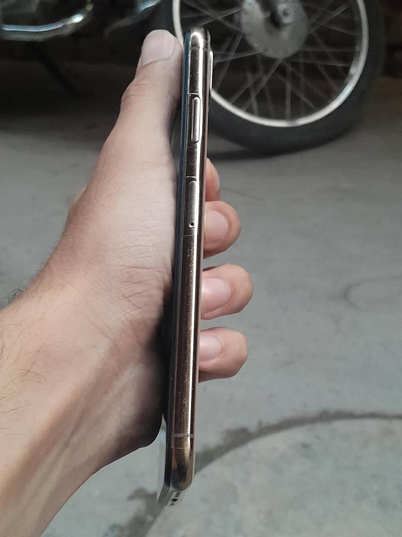 iPhone xs max 64 gb Fu for sale and exchange possible android 5