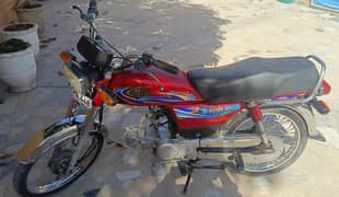 united 70cc 2024 model islamabad number hai neat clean hai k.