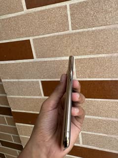 Iphone 11 pro factory unlock