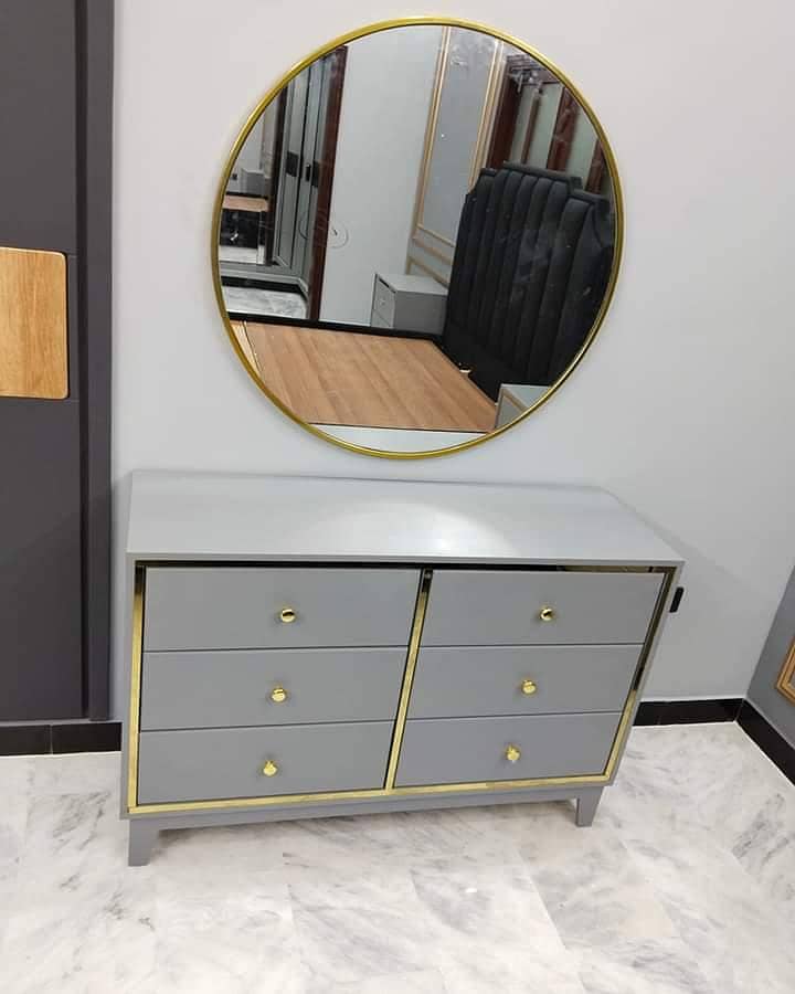 bed drasing side table 1