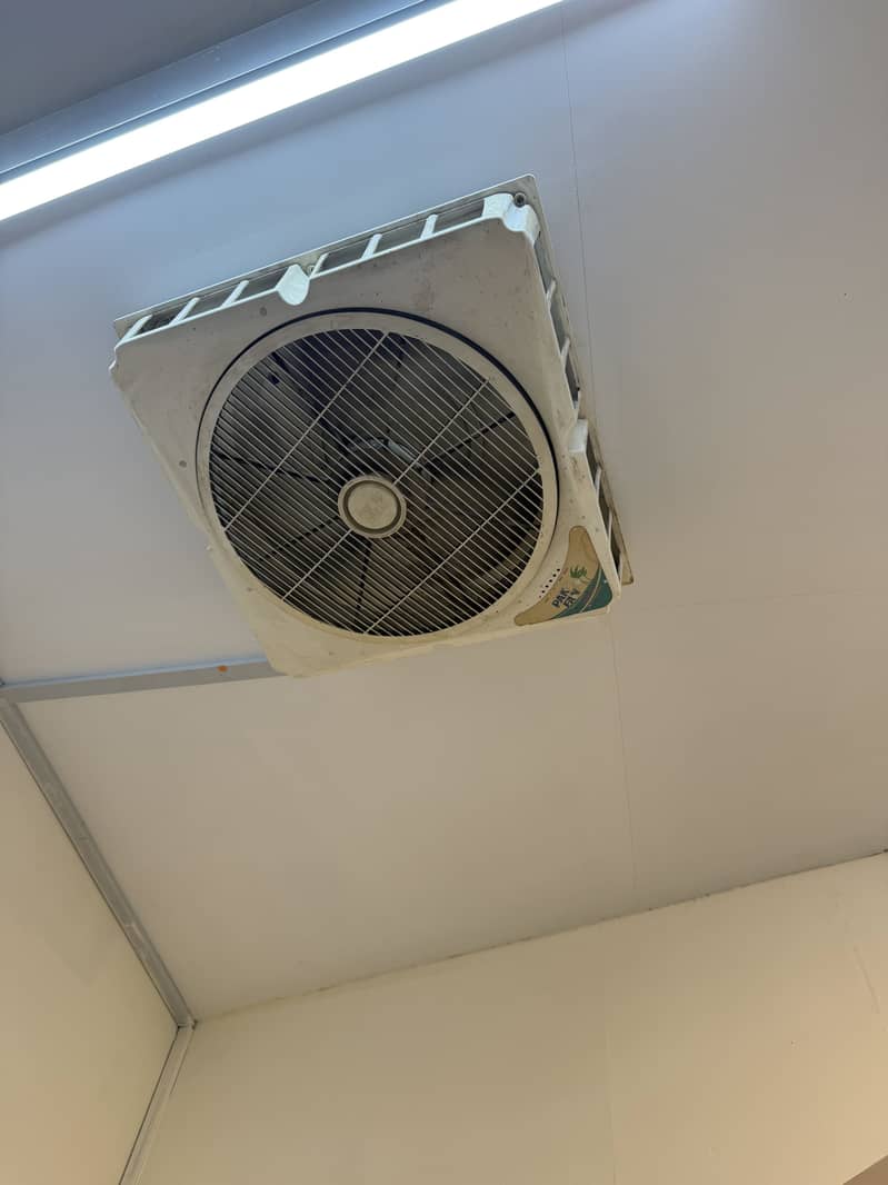 Ceiling fan pakfan used in running condition in lahore 0