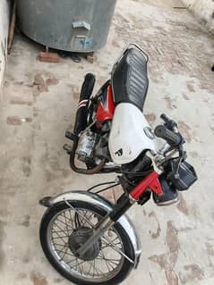125