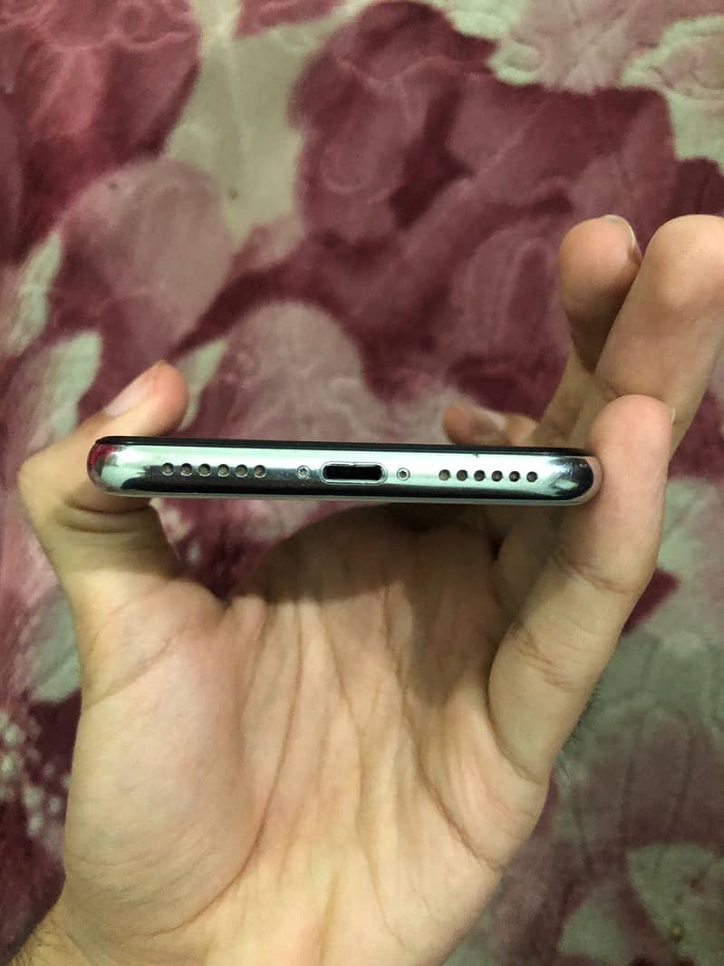 iPhone x white color, display replaced, camera 100% non-pta 1