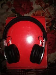 Beats TM-030 Bluetooth Headphone - Black