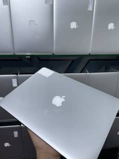 MacBook Air model 2015 core I7 memory 8gb ram 512gb storage