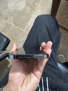 I phone 13 pro max lush condition