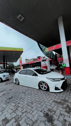 Corolla Gli 1.3 new shape wali 2017 November ki