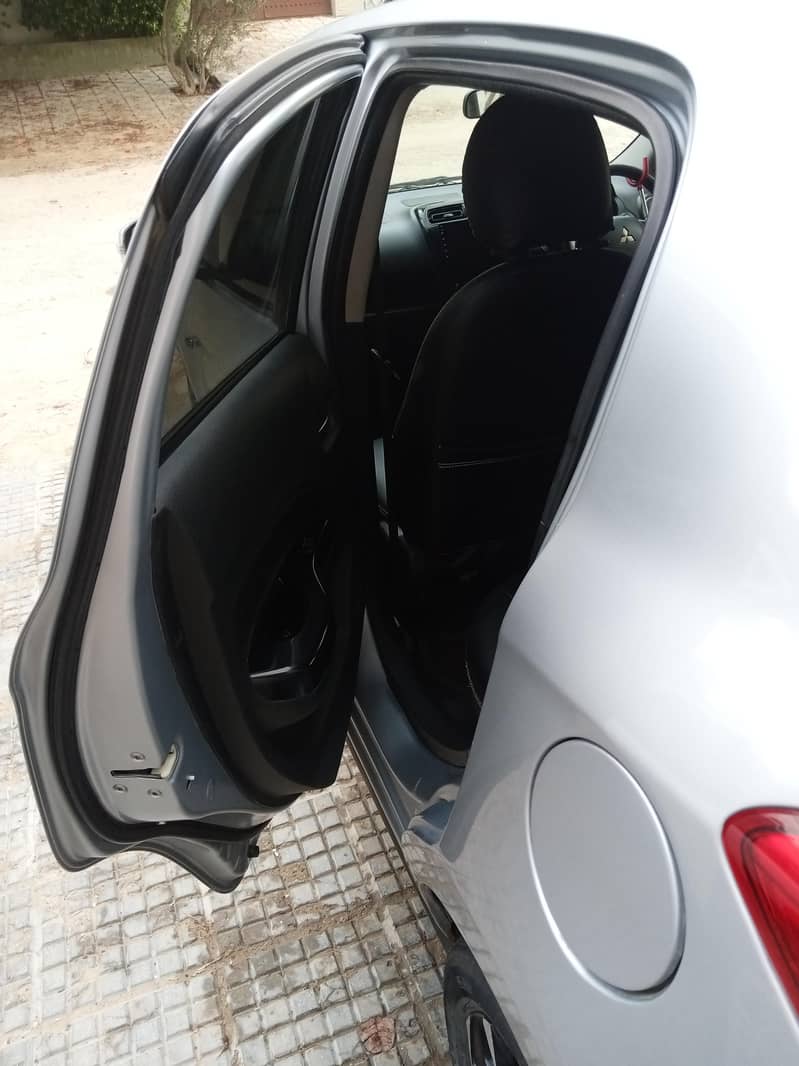 MIRAGE 2015/17 AUTOMATIC PUSH START TOP OF LINE 14