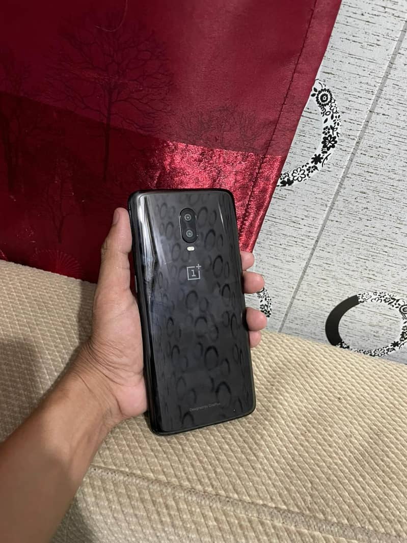 One Plus 6T 8/128 scratchless set finger print display 2
