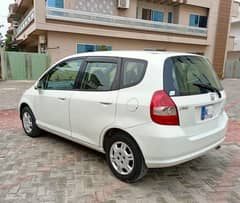 Honda Fit (Automatic) 1.3