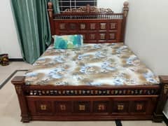 ORIGINAL SHISHAM WOOD KING SIZE BED IN LIGHT BROWN COLOR