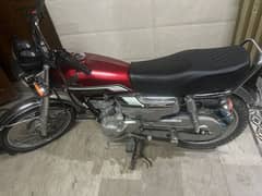 Honda Activa i (125cc) in red colour