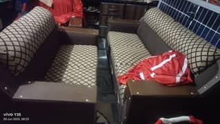 5 seater sofa set available