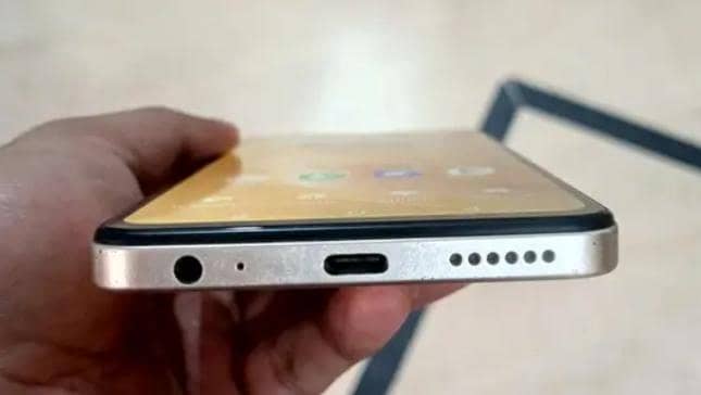 Infinix smart 8     memory 4/64 2