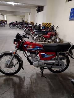 Honda 125 2024 only 2650 km used new condition