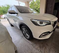 MG HS 2025