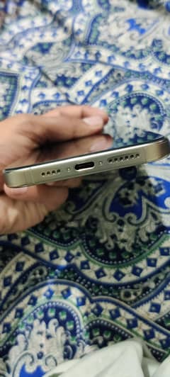 Iphone 15 pro max jv