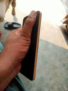 LG