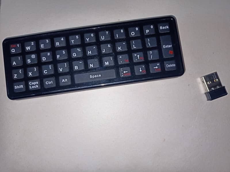 Mini Bluetooth Keyboard 1