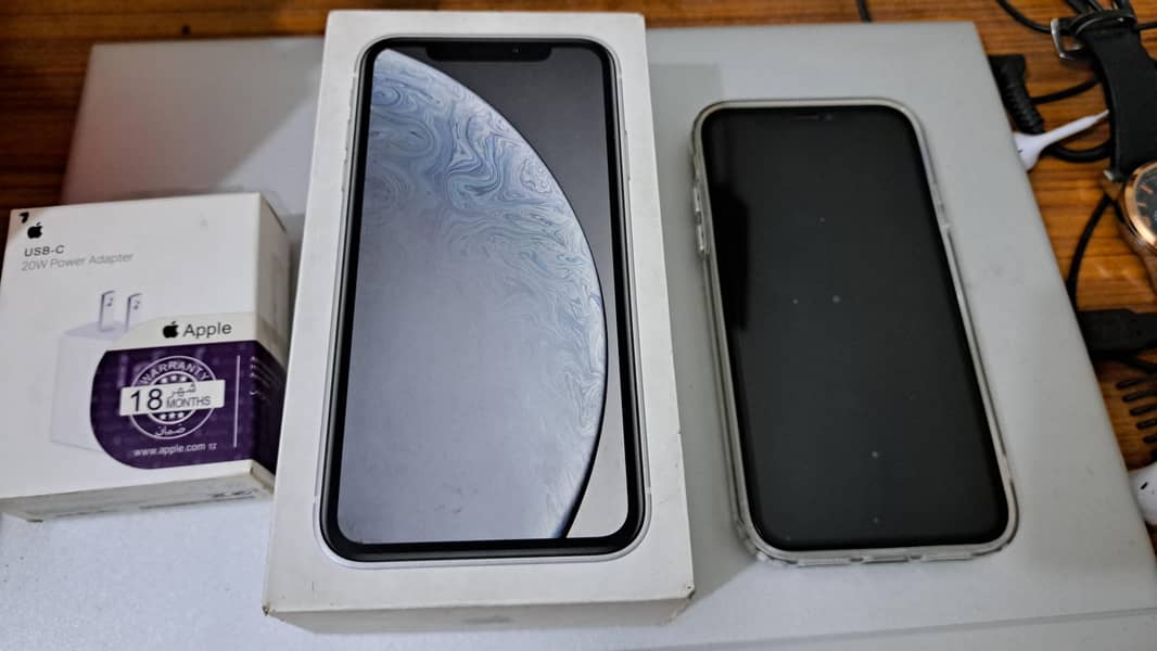 Iphone XR in Good Condition. PTA Approved. 2