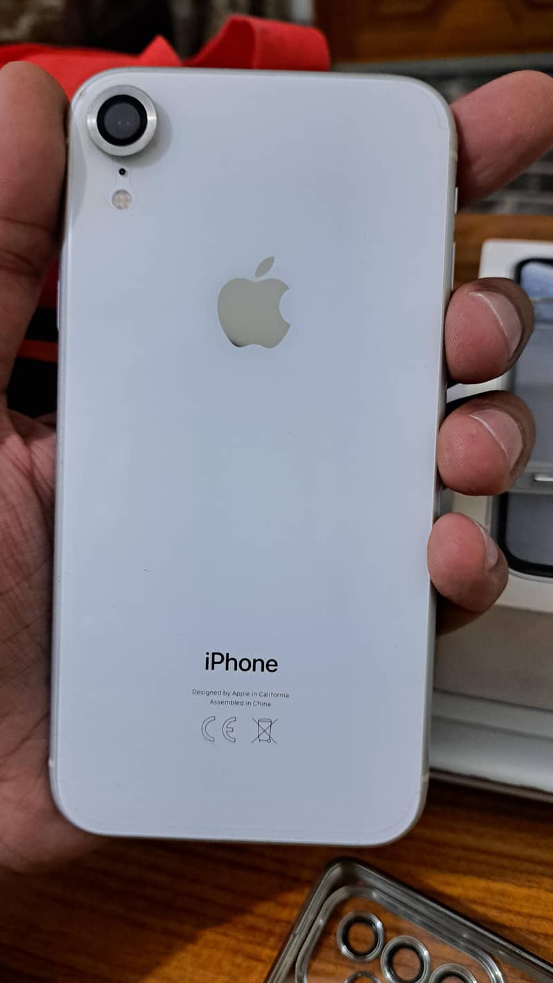 Iphone XR in Good Condition. PTA Approved. 5