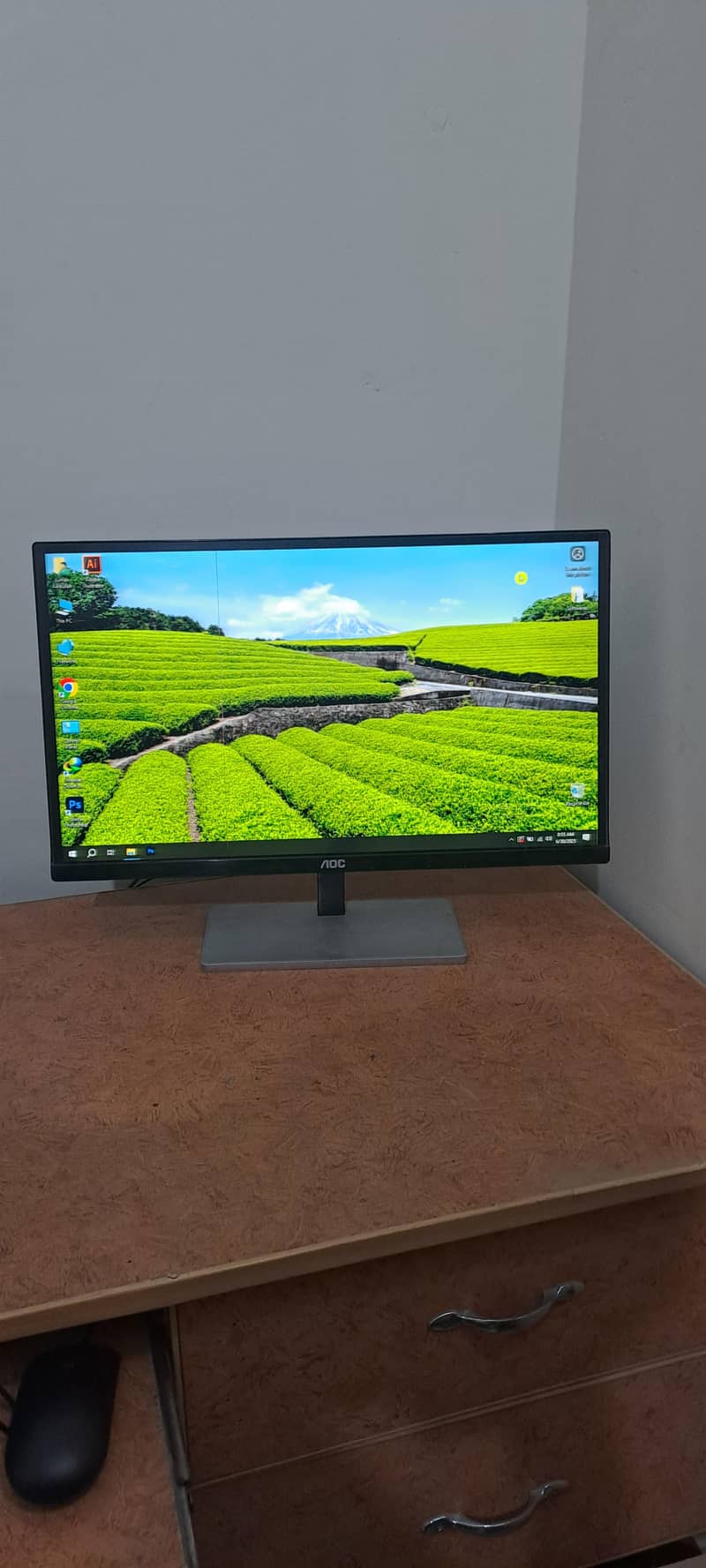 AOC Bezel Less Monitor LCD 1