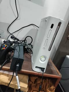 xbox 360.500gb 100games