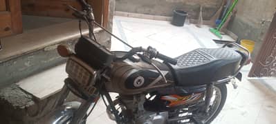 Honda 125 11 model he bike