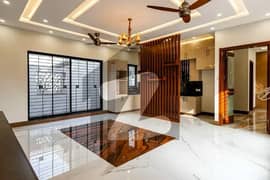 1st Time On Rent - Near Park 1 Kanal Awesome Upper Portion On Top Location For Rent in DHA Phase 6 Lahore