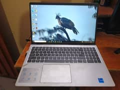Dell Inspiron 3511  Core i5 11 GEN 16gb ram  256gb Samsung NMVE SSD