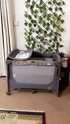 Tinnies drop side playpen- grey