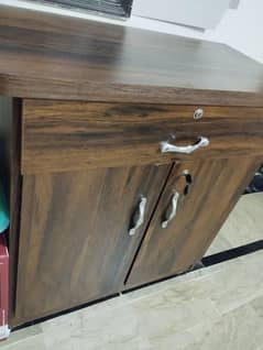 Plaiwood Wardrobe
