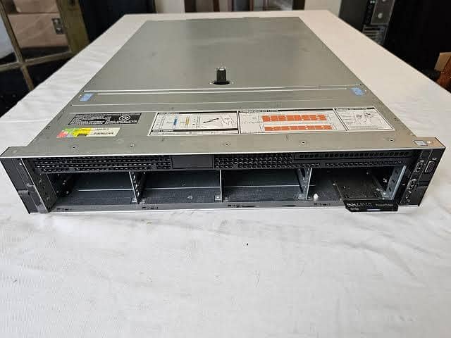 dell poweredge R740 R740xd 2.5 / 3.5 7