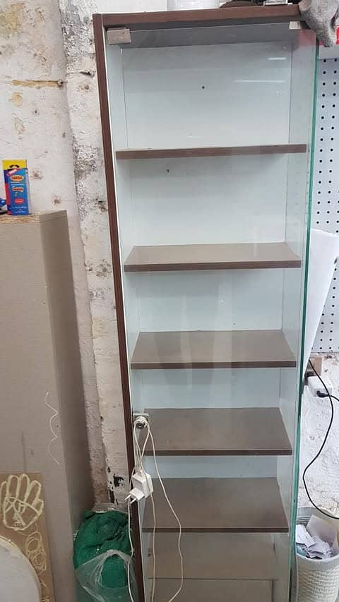 Glass Display Rack | Corner Shelf with Doo 1