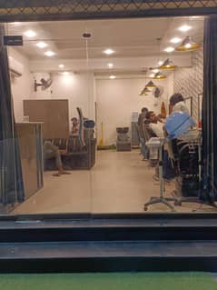 Need girls staaf for manicure pedicure facial