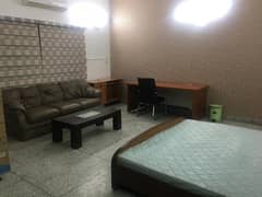DHA Phase 5 800 Square Yards House Up For Rent