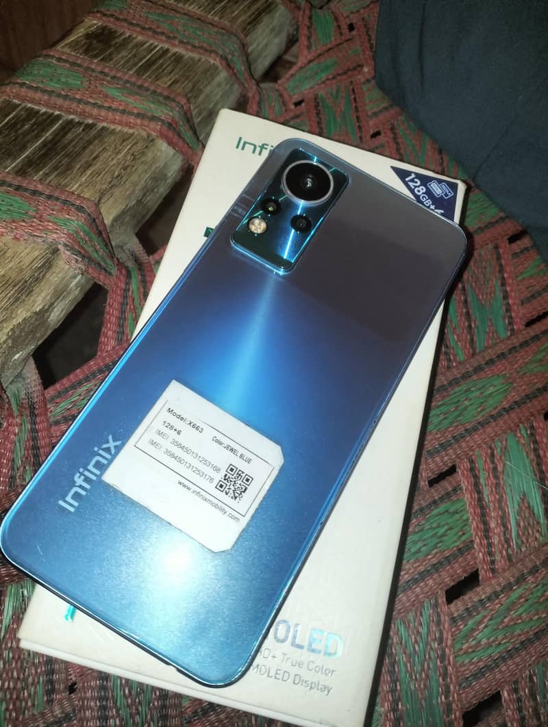 infinix note 12 with box 6+5+5/128  only finger issue 1