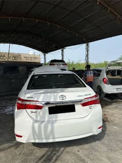 Toyota Corolla Altis Grande 2015