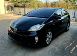 Toyota Prius S led 2012 model 2015
