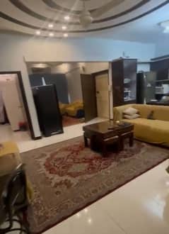 4 cor 10 lac. Mehmood villas portion available sale 4 bed dd mizenine floor 1 floor. Iftikhar estate