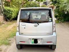 Good condition family use car Moov