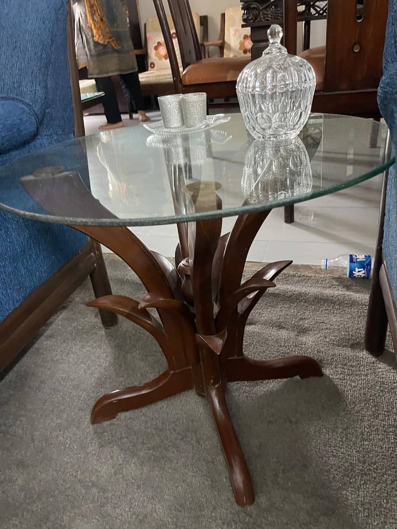 Set of three tables  1 large coffee table  2 sides tables 4