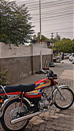HONDA CD 70 2025 MODEL I'M A 1ST OWNER contact no 03009775913