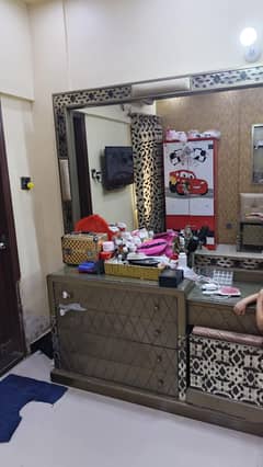 Dressing Divider