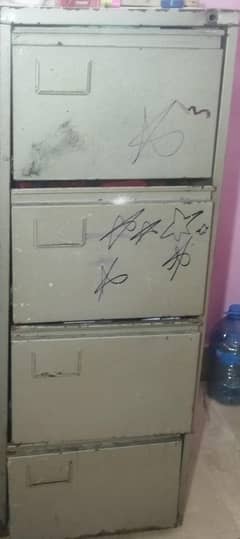 IRON SAFE WITH 4 DRAWS