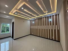 10 Marla Beautiful Upper Portion For Rent In Parkview City Lahore