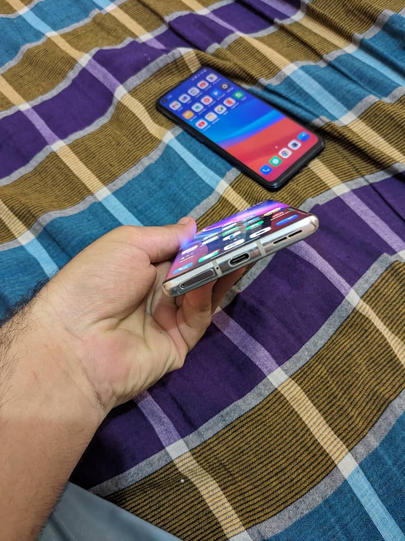 One plus 8 finger not working exchange possible 2