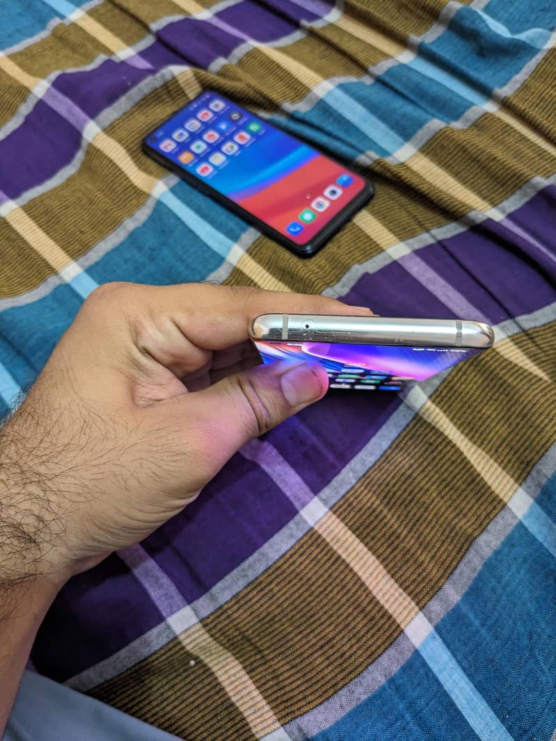 One plus 8 finger not working exchange possible 5